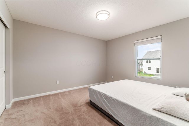 716 Holbrook Drive, Sunbury, OH 43074