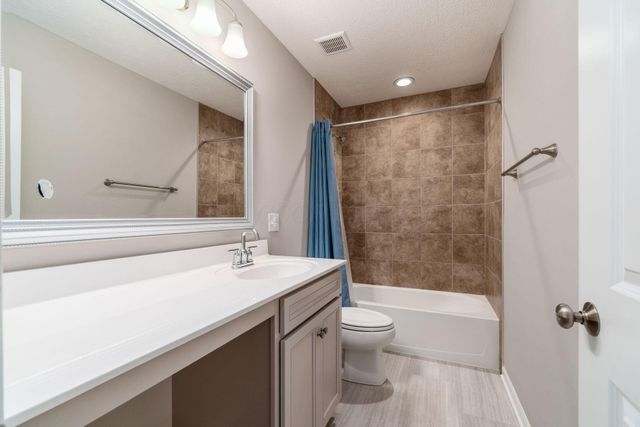 716 Holbrook Drive, Sunbury, OH 43074