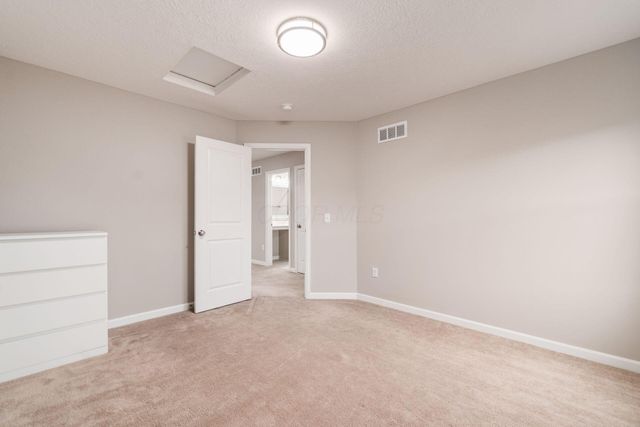 716 Holbrook Drive, Sunbury, OH 43074