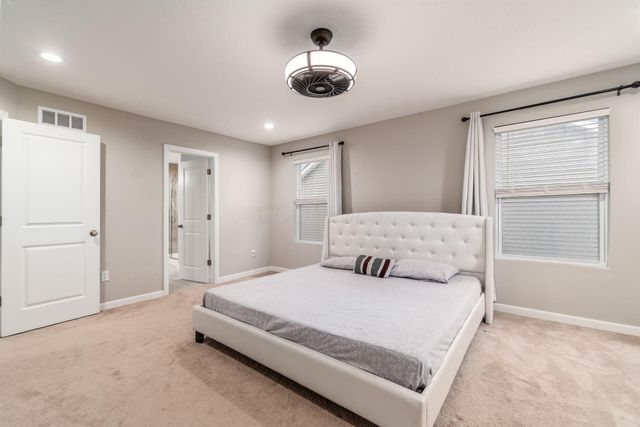 716 Holbrook Drive, Sunbury, OH 43074