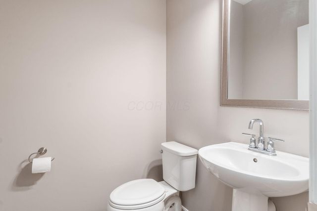 716 Holbrook Drive, Sunbury, OH 43074