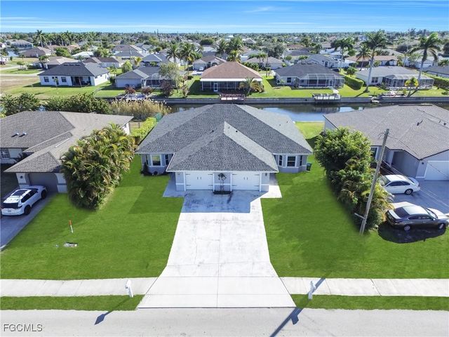 2032 NE 6th ST, Cape Coral, FL 33909