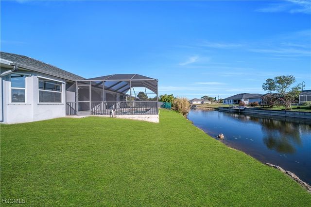 2032 NE 6th ST, Cape Coral, FL 33909