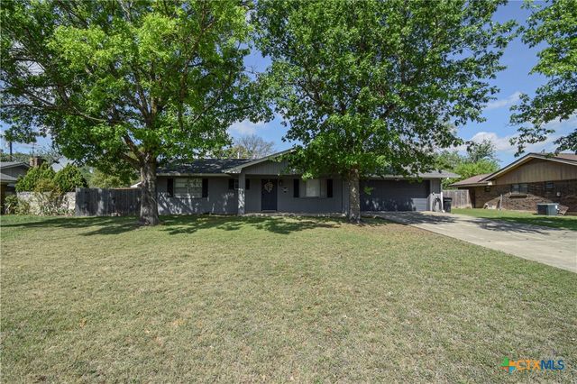 205 Tanglewood Road, Temple, TX 76502