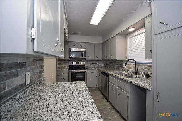205 Tanglewood Road, Temple, TX 76502