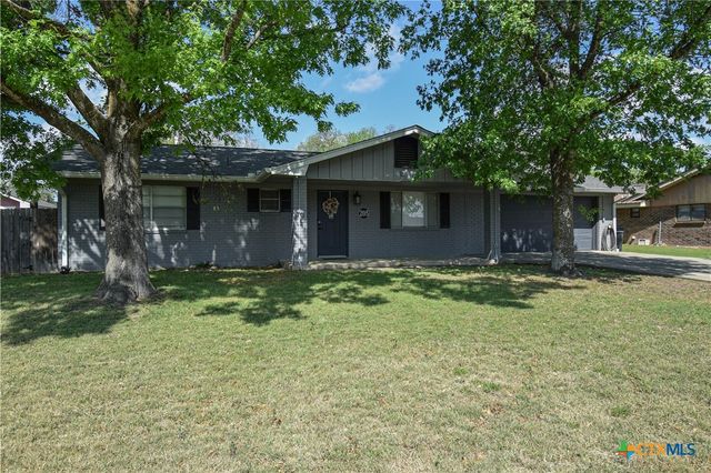 205 Tanglewood Road, Temple, TX 76502