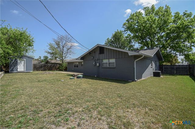 205 Tanglewood Road, Temple, TX 76502