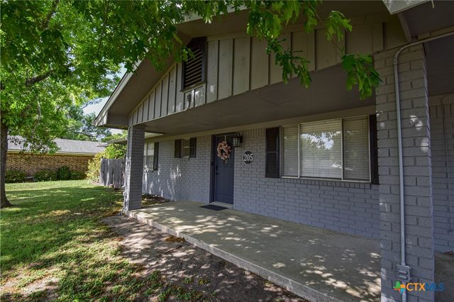 205 Tanglewood Road, Temple, TX 76502