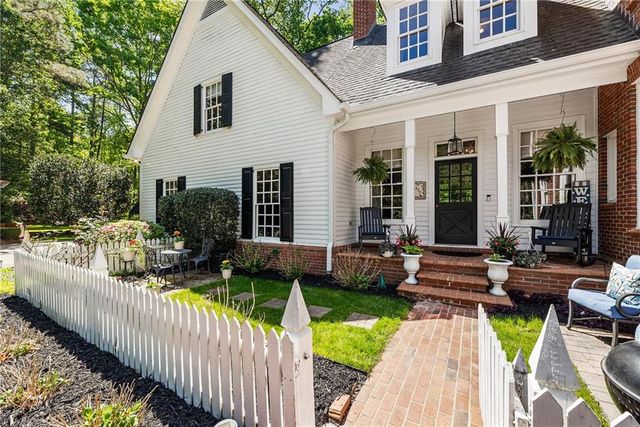 420 Fawn Glen Drive, Roswell, GA 30075