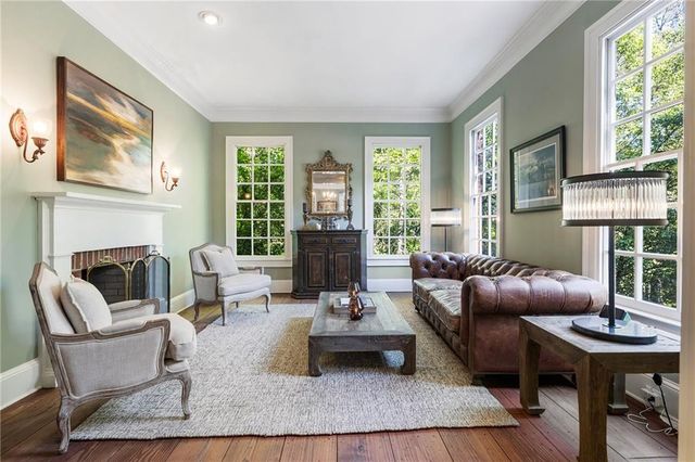 420 Fawn Glen Drive, Roswell, GA 30075