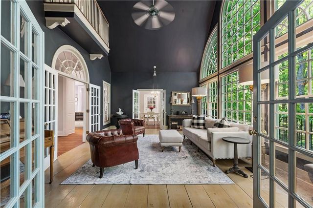 420 Fawn Glen Drive, Roswell, GA 30075