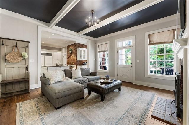 420 Fawn Glen Drive, Roswell, GA 30075