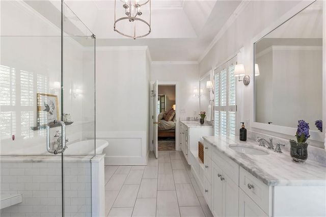 420 Fawn Glen Drive, Roswell, GA 30075