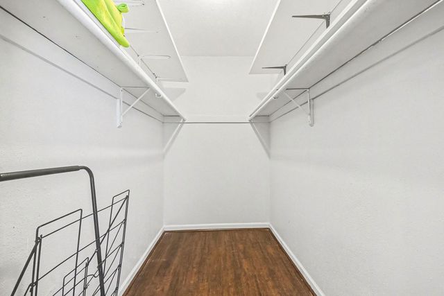 307 Yacht Club Lane 307, El Lago, TX 77586