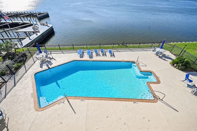 307 Yacht Club Lane 307, El Lago, TX 77586