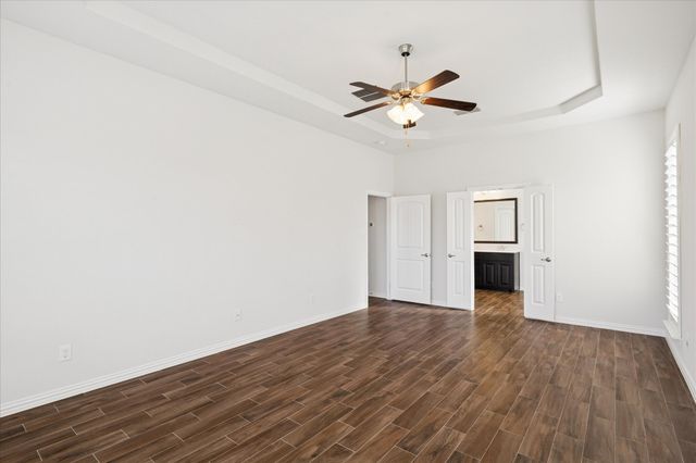 5805 Canyon Oaks Lane, Fort Worth, TX 76137