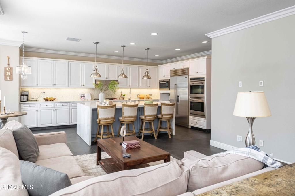 Image 18 of property listing at 3140 Eaglewood Avenue, Thousand Oaks, CA 91362