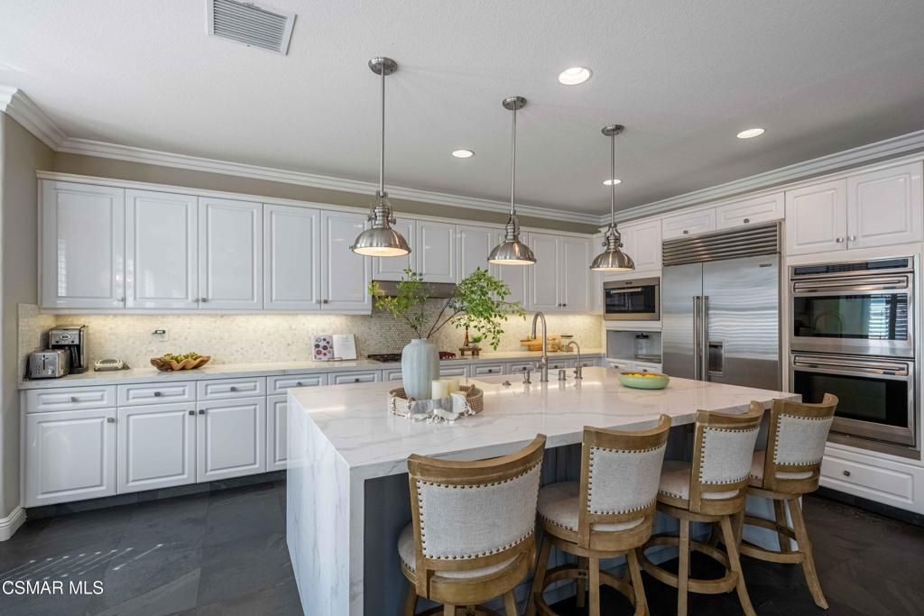 Image 21 of property listing at 3140 Eaglewood Avenue, Thousand Oaks, CA 91362