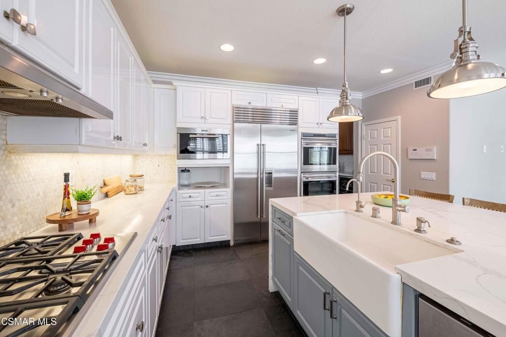 Image 27 of property listing at 3140 Eaglewood Avenue, Thousand Oaks, CA 91362