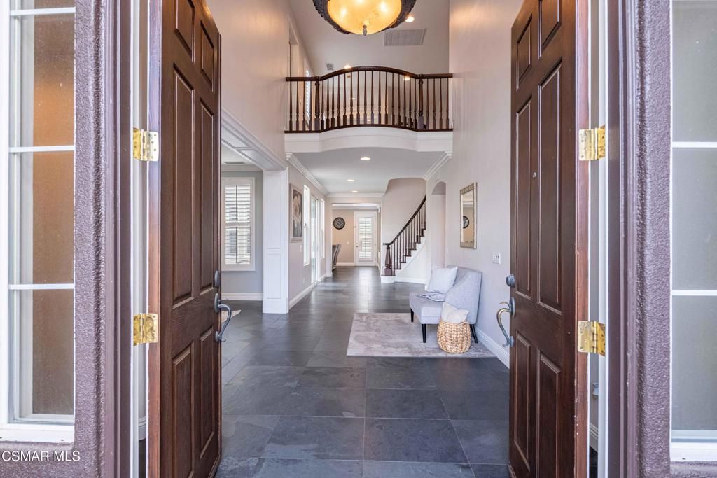 Image 3 of property listing at 3140 Eaglewood Avenue, Thousand Oaks, CA 91362