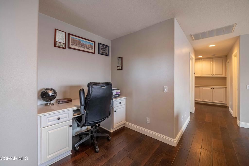 Image 55 of property listing at 3140 Eaglewood Avenue, Thousand Oaks, CA 91362