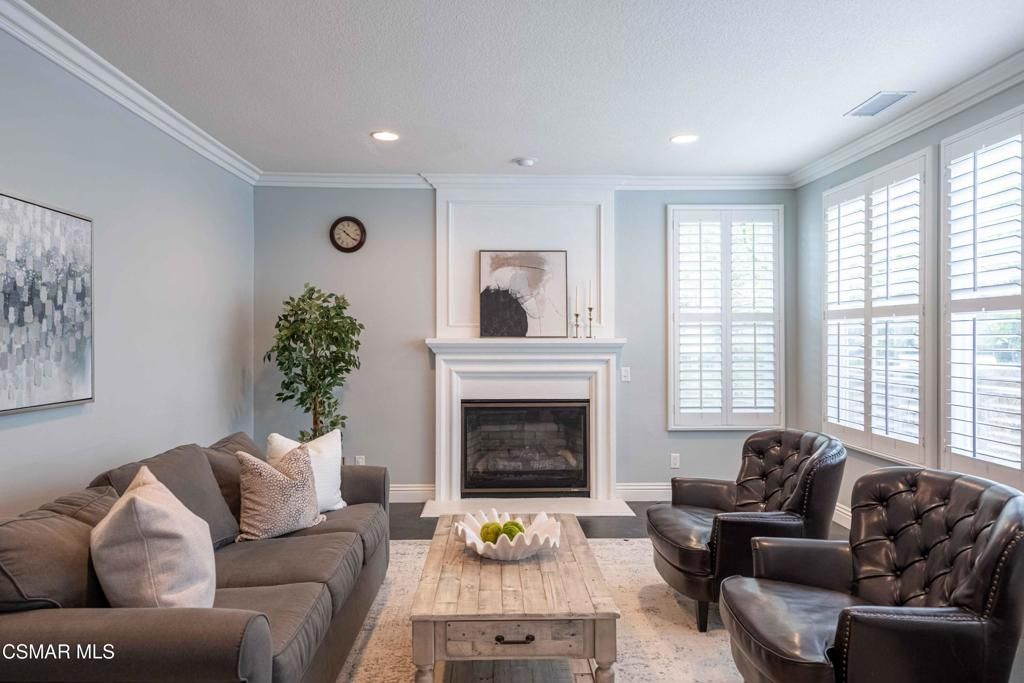 Image 8 of property listing at 3140 Eaglewood Avenue, Thousand Oaks, CA 91362