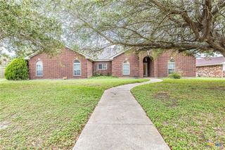 5 Las Brisas Place, Port Lavaca, TX 77979