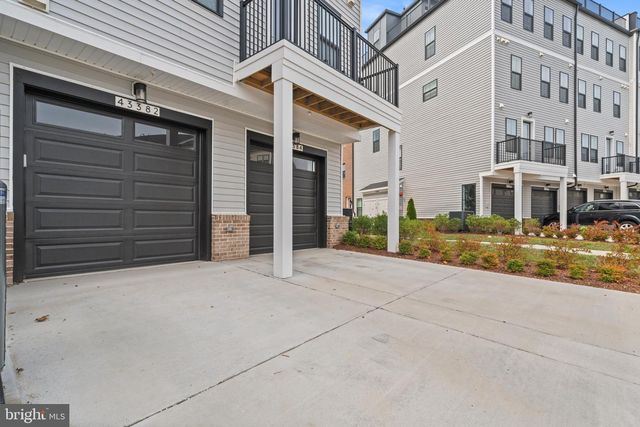 43382 FARRINGDON SQ, Broadlands, VA 20148
