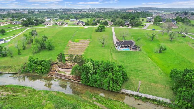 19004 Harbor Side Boulevard, Montgomery, TX 77356