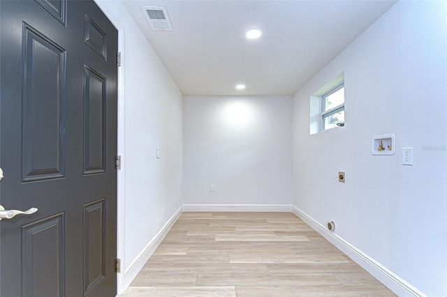 4204 BRIARBERRY LANE, Tampa, FL 33624