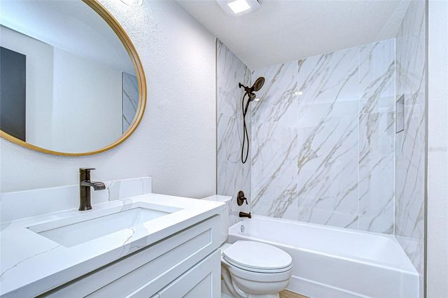 4204 BRIARBERRY LANE, Tampa, FL 33624