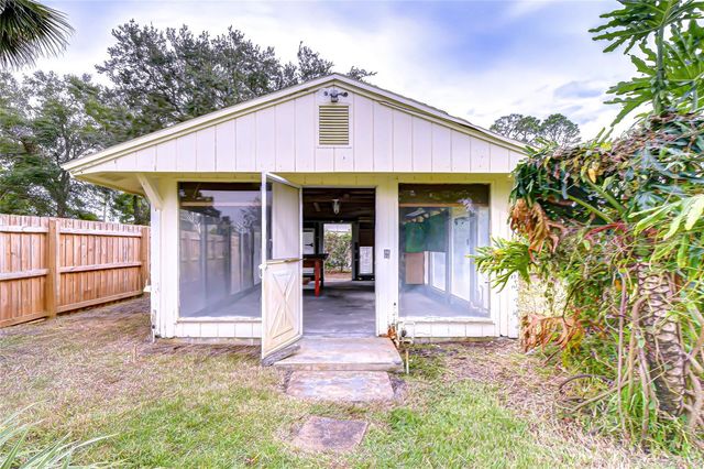 4204 BRIARBERRY LANE, Tampa, FL 33624