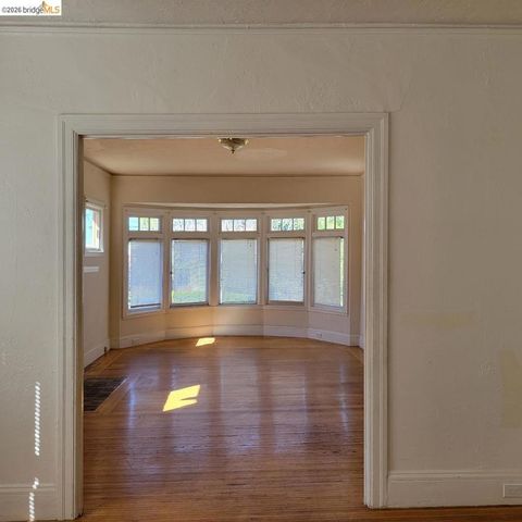 731 Santa Fe Ave., Albany, CA 94706