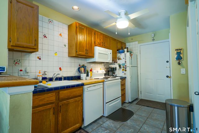 1 Beaver Brook Road 47, Danbury, CT 06810