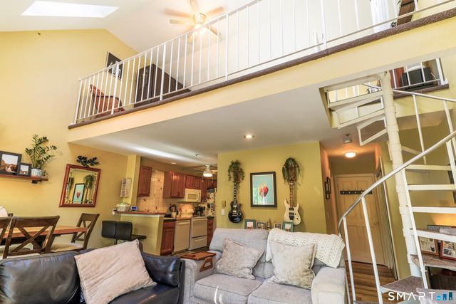 1 Beaver Brook Road 47, Danbury, CT 06810