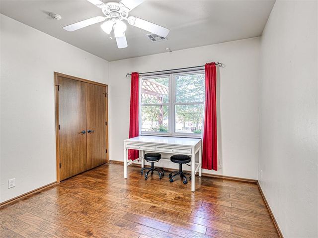 13201 Big Cedar Lane, Yukon, OK 73099