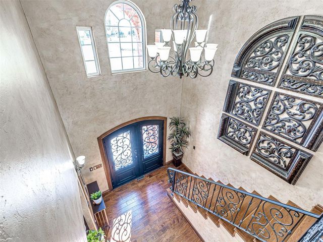 13201 Big Cedar Lane, Yukon, OK 73099