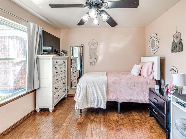 13201 Big Cedar Lane, Yukon, OK 73099