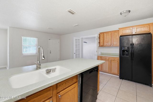 5886 OAKLANE Drive, Jacksonville, FL 32244