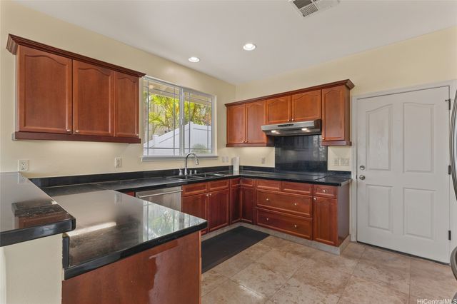 92-1089 Palahia Street B, Kapolei, HI 96707