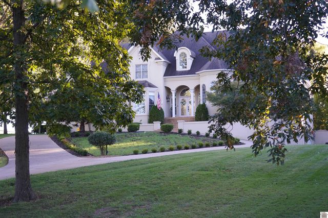 109 Brookside Cove, Paducah, KY 42003