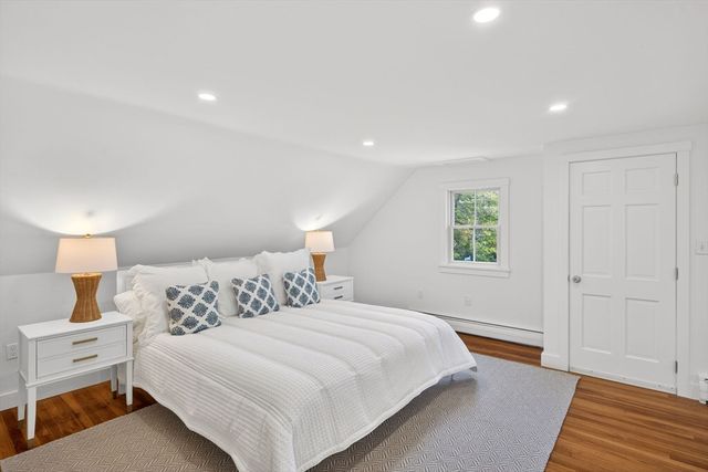 16 Maple Road, Barnstable, MA 02632