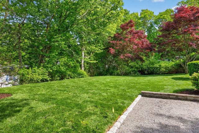16 Maple Road, Barnstable, MA 02632