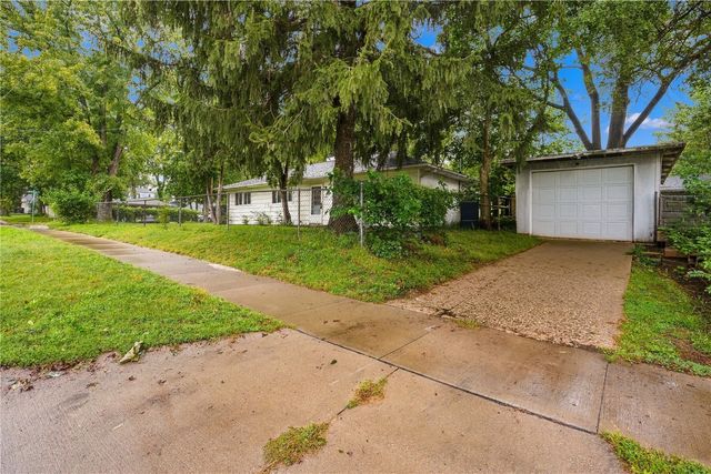 1400 Deforest Avenue, Iowa City, IA 52240