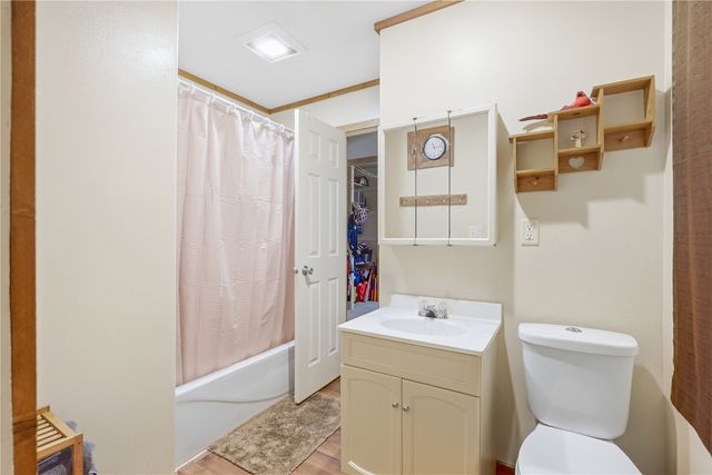 1400 Deforest Avenue, Iowa City, IA 52240