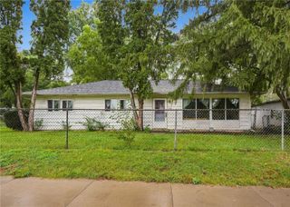 1400 Deforest Avenue, Iowa City, IA 52240