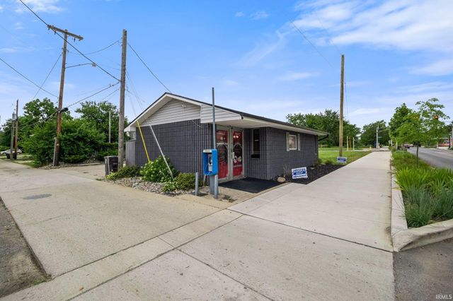 1017 E Pontiac Street, Fort Wayne, IN 46803