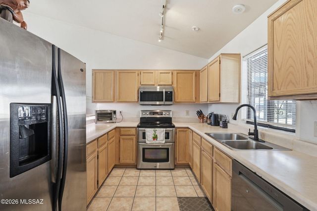 2721 N Pacific Drive, Tucson, AZ 85705