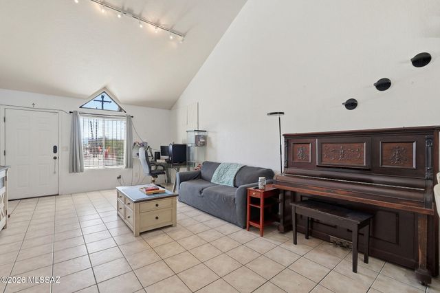 2721 N Pacific Drive, Tucson, AZ 85705