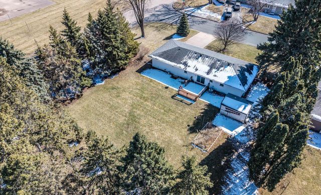 2700 Sunset Lane, Burnsville, MN 55337